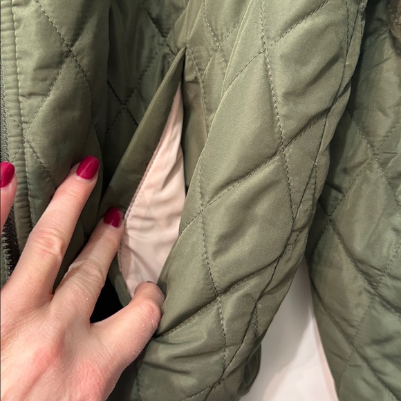 Banana Republic Quilted Olive Green Bomber Jacket - Picture 7 of 12